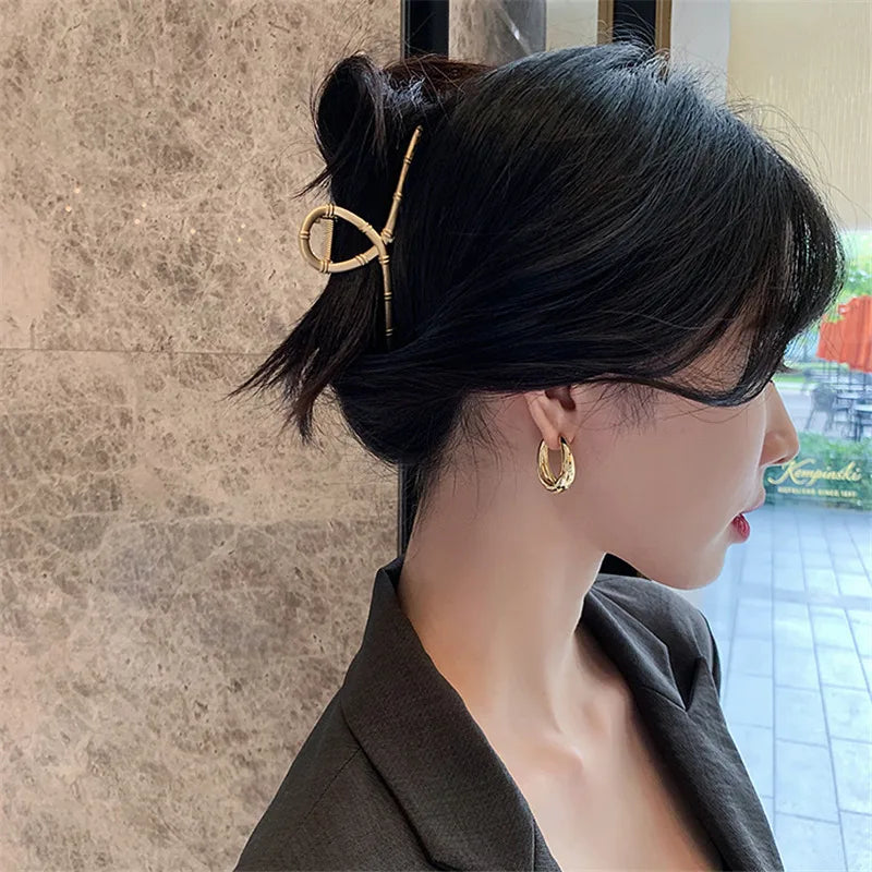 2021 novo clássico liga de cobre suave brincos de argola de metal para a mulher da moda jóias temperamento coreano da menina desgaste diário brincos