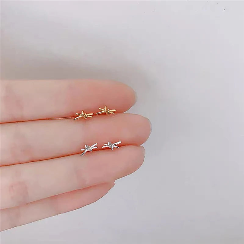 Brincos minimalistas de prata esterlina 925 para mulheres, mini coração pequeno e borboleta, joias perfurantes, coreano