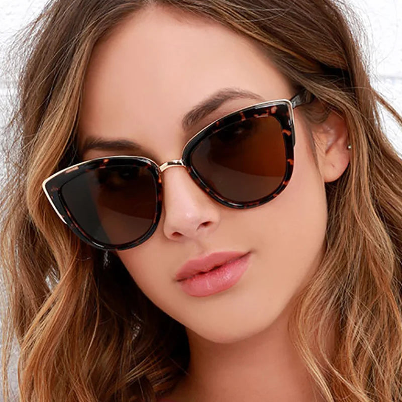 Óculos de sol luxuosos para mulheres Cat Eye Sunglasses, PC com metal, Big, Black, venda rápida, óculos polarizados