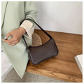 Bolsas de axilas de couro PU para mulheres, bolsas de ombro pequenas, design simples, cor sólida, axila, moda, nova